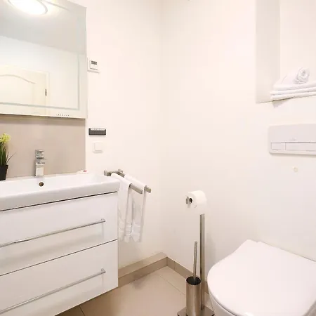 Promenade 18 Seaside Apartment Schonberger Strand